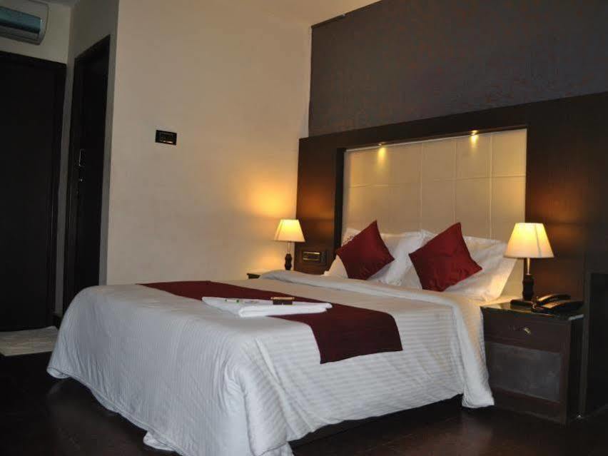 Hotel Mars Classic Chennai Luaran gambar